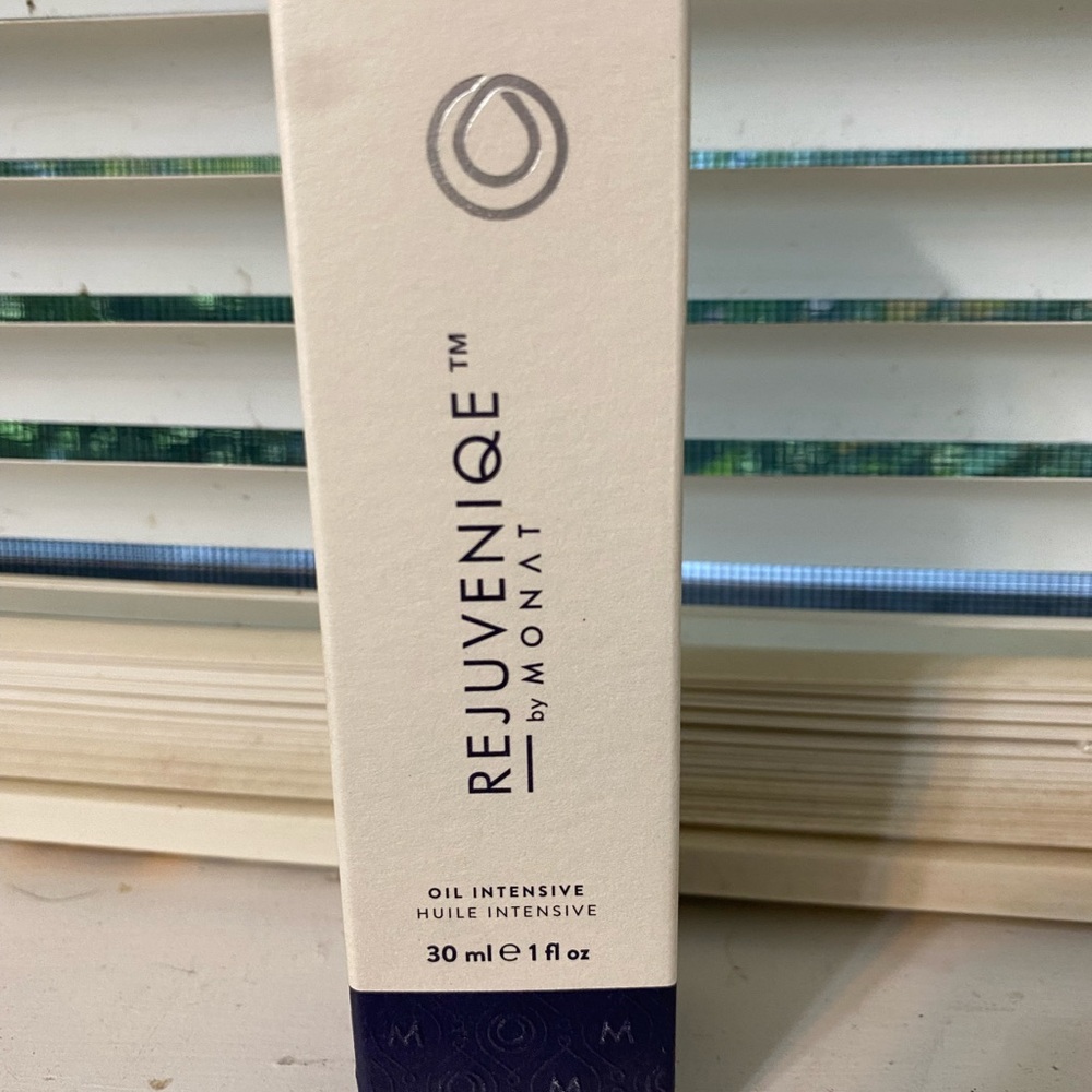 Monat Rejuvenique